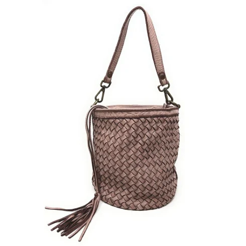 Sac seau tendance femme en cuir souple délavé et tressé porté main ou bandoulière taupe clair