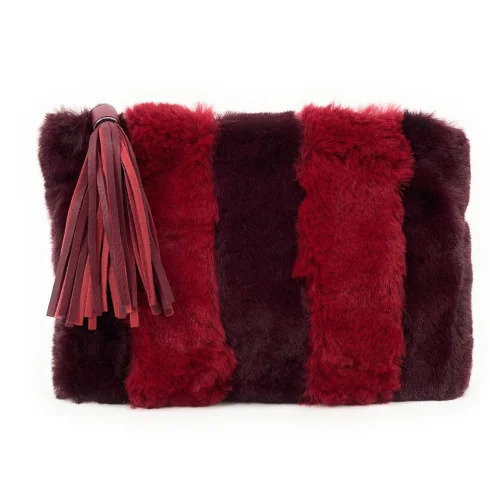 Sac mode femme en fourrure porté main avec dragonne rouge bordeaux pochette tendance