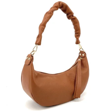 Sac en cuir grainé forme hobo pour femme marron camel avec bandoulière fabriqué en Italie