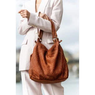 Sac à main tendance femme en cuir vintage italien et cuir tressé porté main épaule et bandoulière cognac foncé