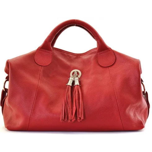 Sac mode femme en cuir grainé porté main et bandoulière rouge foncé grand sac tendance