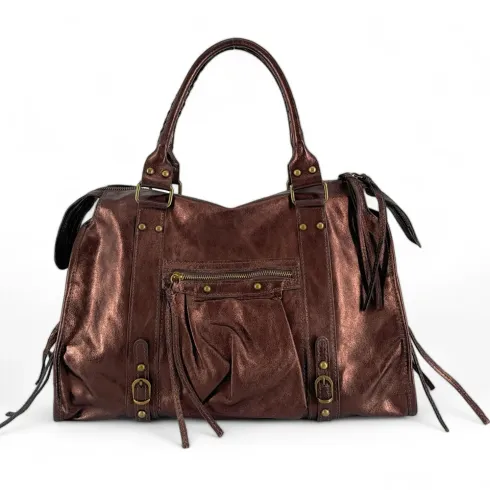 Sac tendance femme en cuir véritable italien porté bandoulière et de travers améthyste